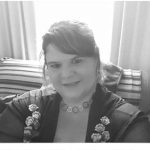 I am selling Paparazzi